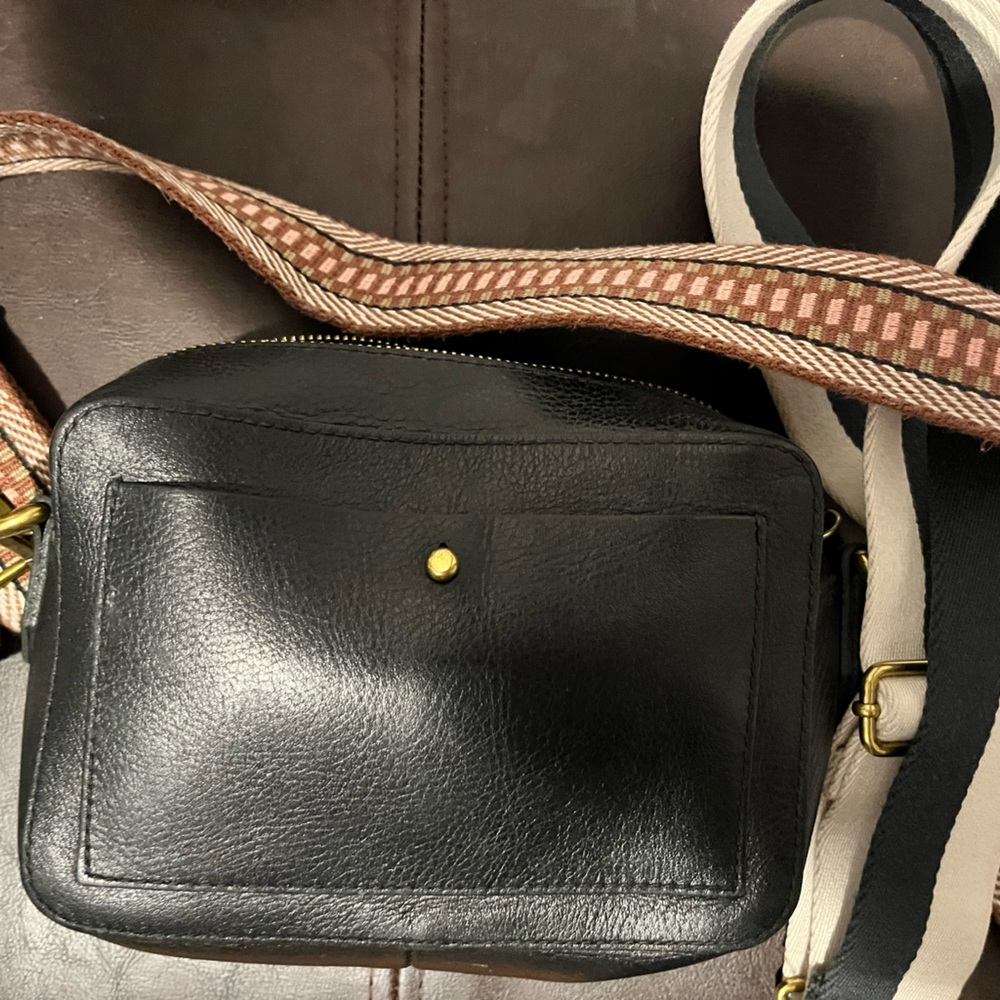 Madewell transport bag with 2 straps